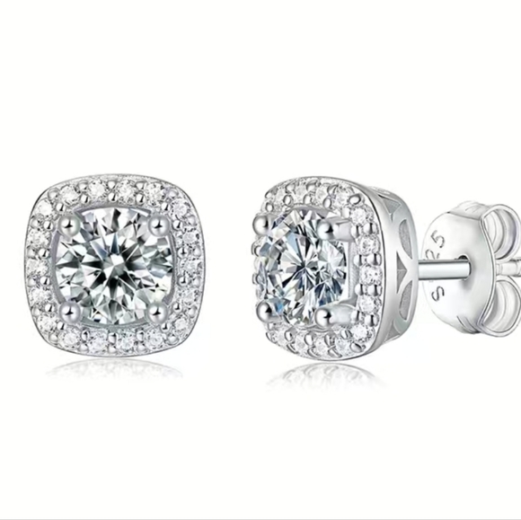 1 ct CERTIFIED MOISSANITE DIAMOND 18KG/925 halo earrings studs - Picture 5 of 16